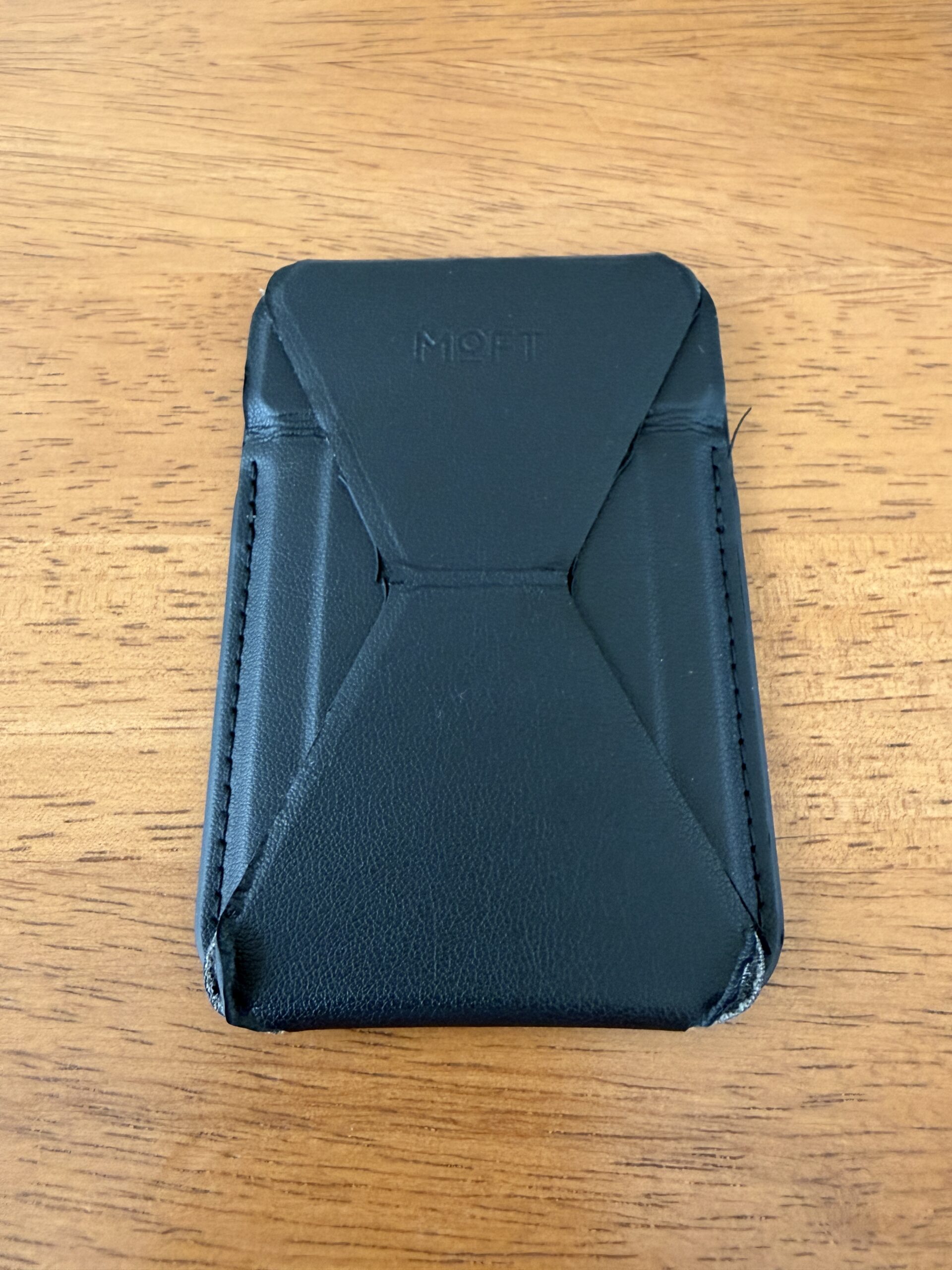 4ヶ月使用後のMOFT表面。マット感が維持されている